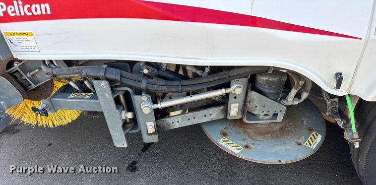 image for item ER0107 2009 Elgin Pelican Series NP street sweeper