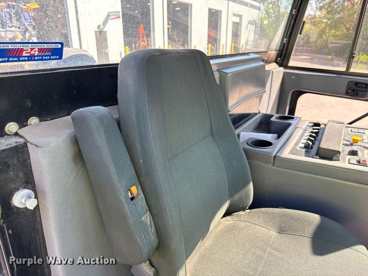 image for item ER0107 2009 Elgin Pelican Series NP street sweeper