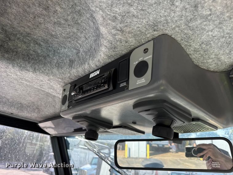 image for item ER0107 2009 Elgin Pelican Series NP street sweeper