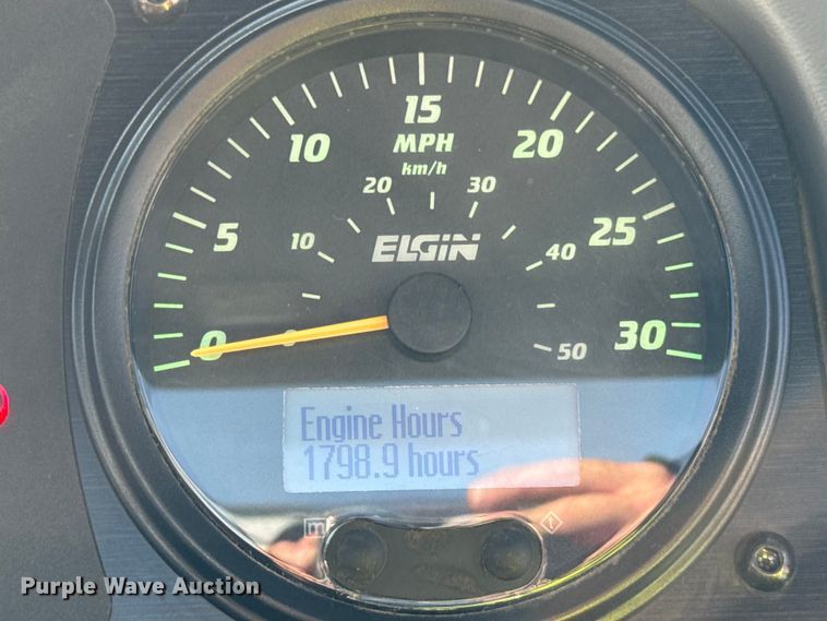 image for item ER0107 2009 Elgin Pelican Series NP street sweeper