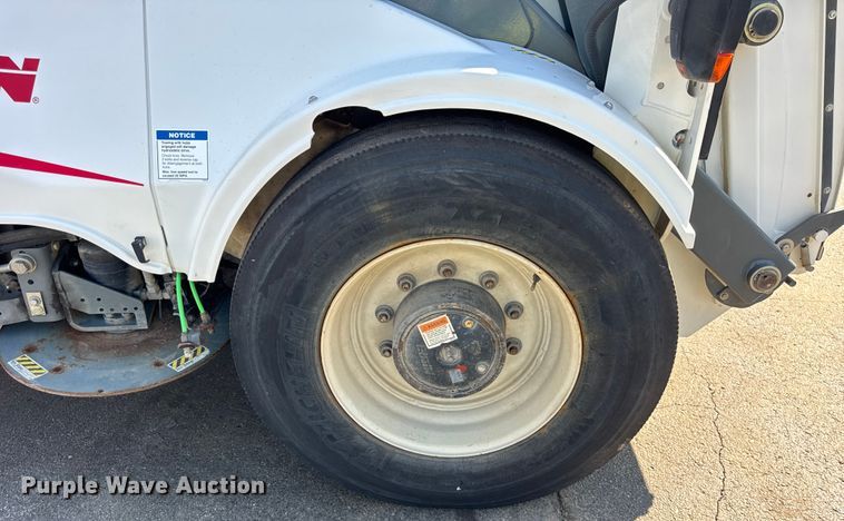 image for item ER0107 2009 Elgin Pelican Series NP street sweeper