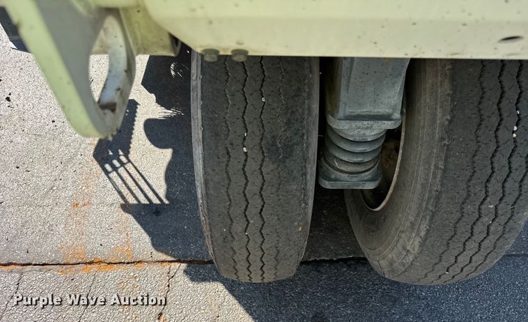 image for item ER0107 2009 Elgin Pelican Series NP street sweeper