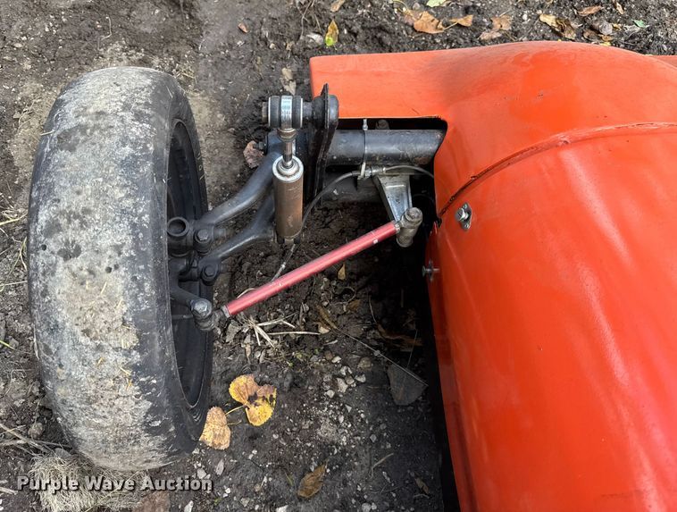 image for item ER0139 Formula V race car