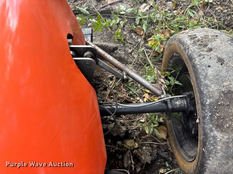 image for item ER0139 Formula V race car