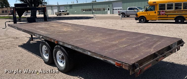 image for item ER2240 1979 Shop built flatbed trailer