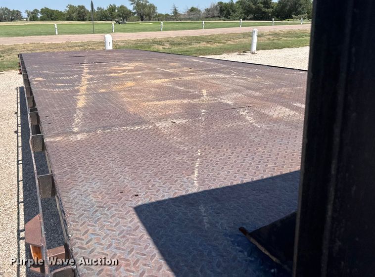 image for item ER2240 1979 Shop built flatbed trailer