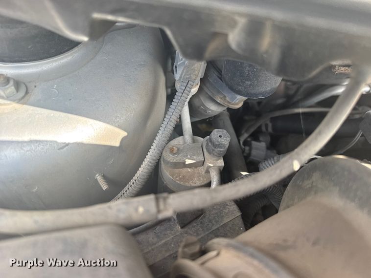 image for item ER2446 2006 Chrysler Town and Country van