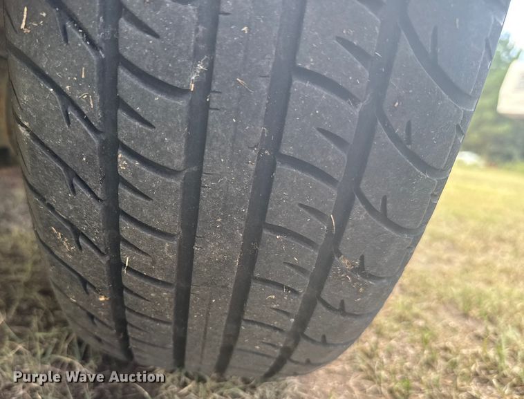 image for item ER2446 2006 Chrysler Town and Country van