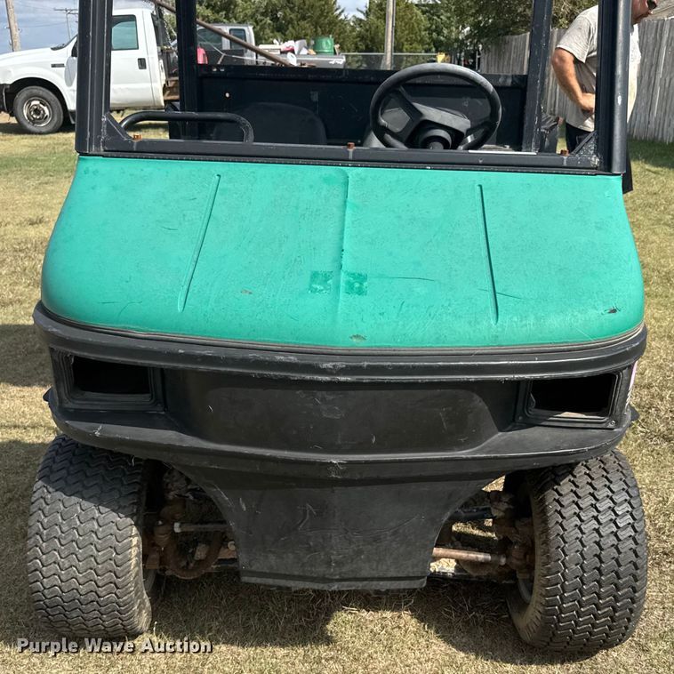 image for item ER2450 2002 Cushman Turf-Truckster utility vehicle