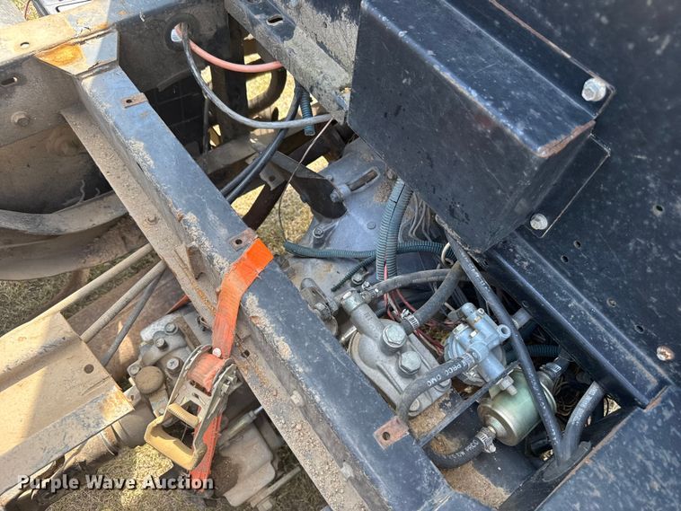 image for item ER2450 2002 Cushman Turf-Truckster utility vehicle