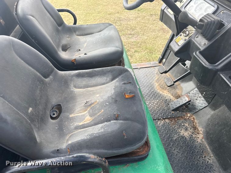 image for item ER2450 2002 Cushman Turf-Truckster utility vehicle