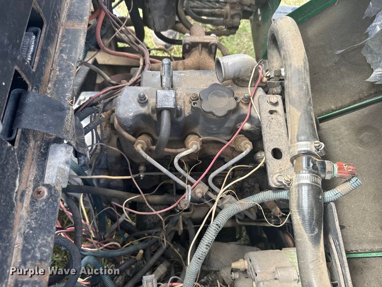 image for item ER2450 2002 Cushman Turf-Truckster utility vehicle