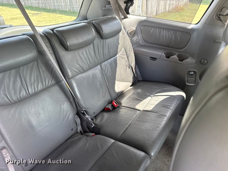 image for item ER2451 2006 Toyota Sienna van