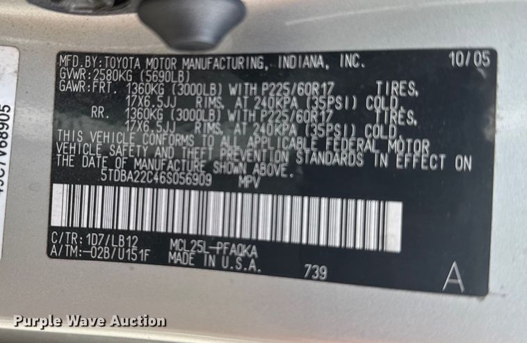 image for item ER2451 2006 Toyota Sienna van