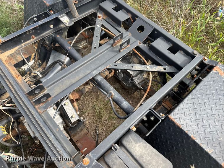 image for item ER2452 1997 Cushman Truckster utility vehicle