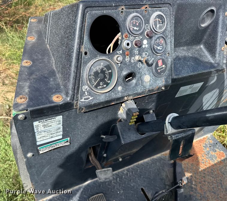 image for item ER2452 1997 Cushman Truckster utility vehicle