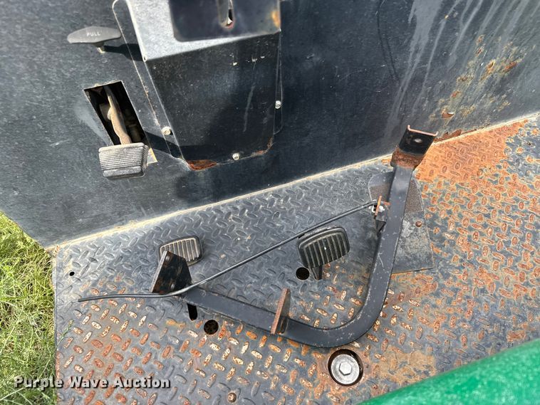 image for item ER2452 1997 Cushman Truckster utility vehicle