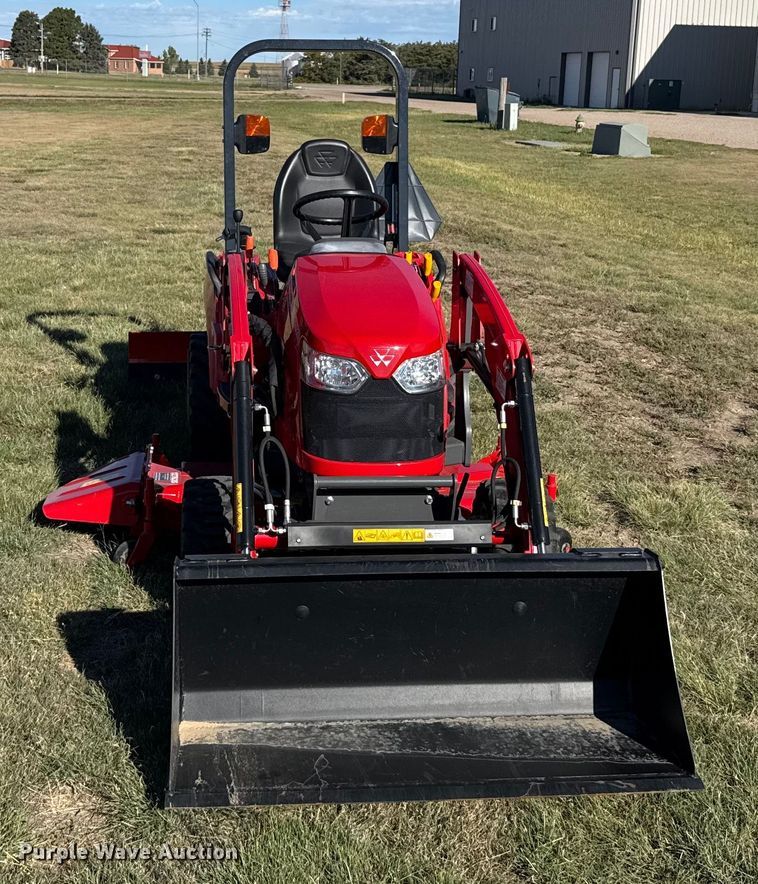 image for item ER2468 2023 Massey Ferguson GC 1723 E MFWD tractor