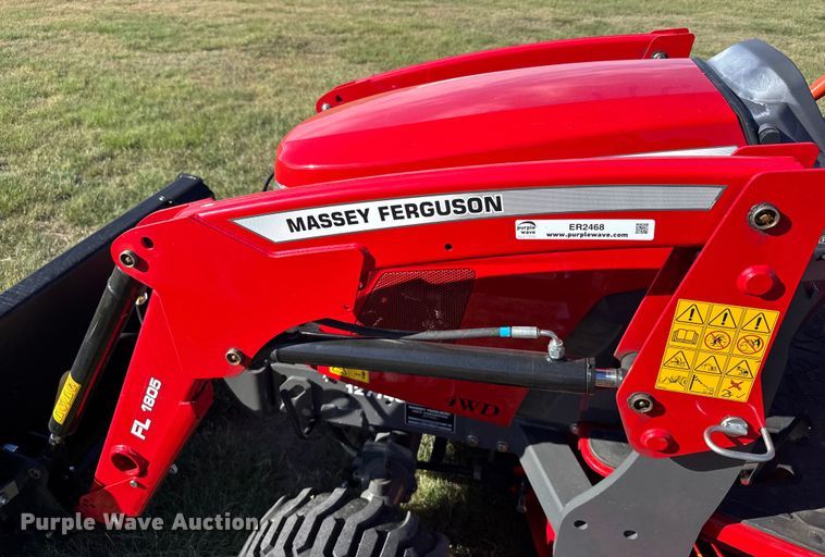 image for item ER2468 2023 Massey Ferguson GC 1723 E MFWD tractor
