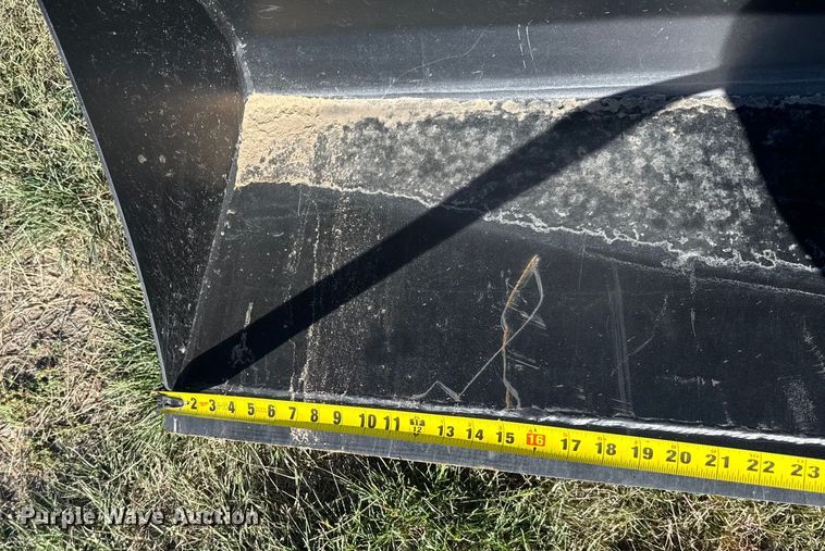 image for item ER2468 2023 Massey Ferguson GC 1723 E MFWD tractor