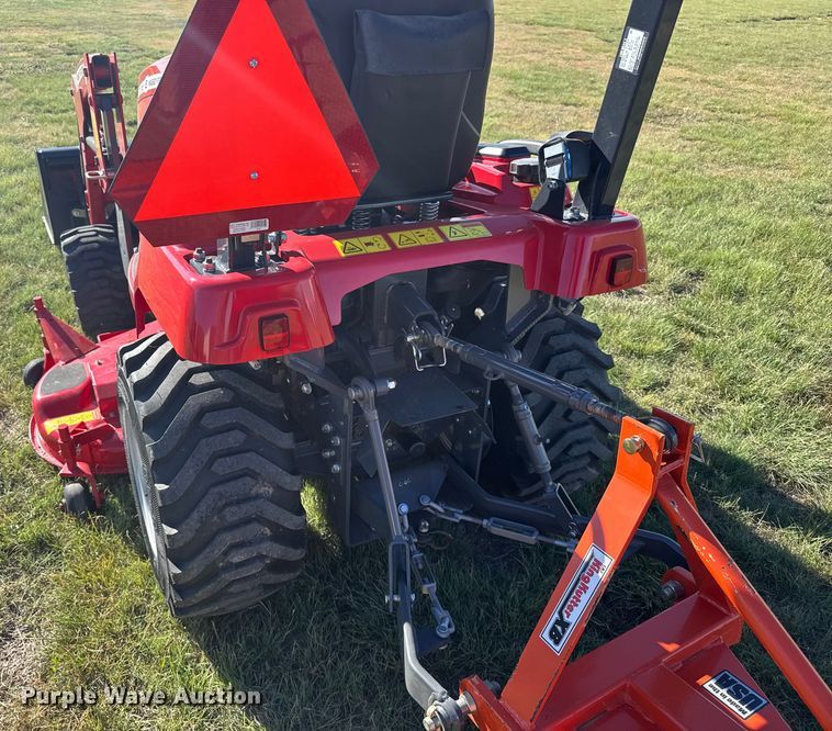 image for item ER2468 2023 Massey Ferguson GC 1723 E MFWD tractor