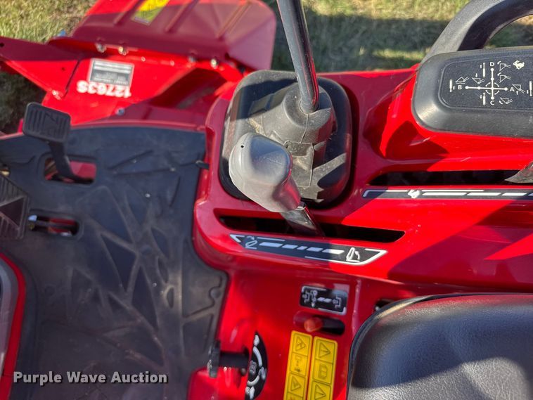 image for item ER2468 2023 Massey Ferguson GC 1723 E MFWD tractor