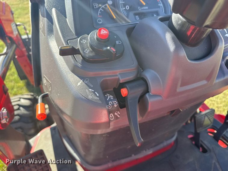 image for item ER2468 2023 Massey Ferguson GC 1723 E MFWD tractor