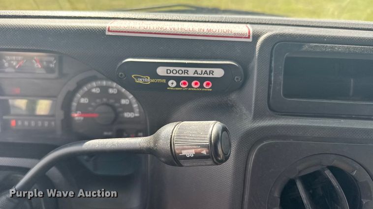 image for item ER2469 2013 Ford E450 shuttle bus