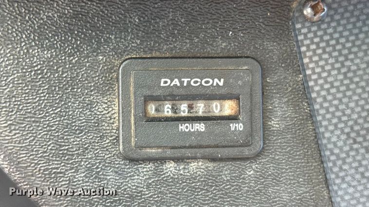 image for item ER2469 2013 Ford E450 shuttle bus