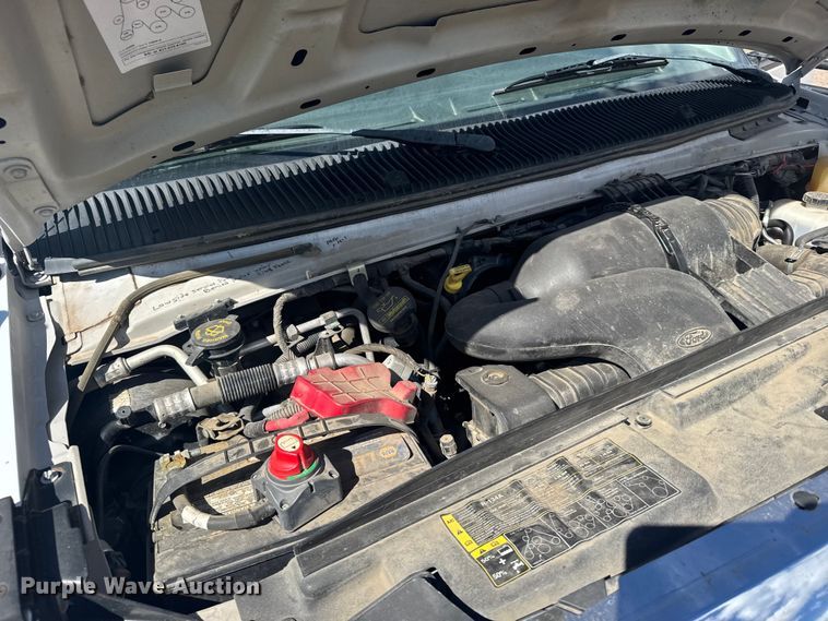 image for item ER2469 2013 Ford E450 shuttle bus