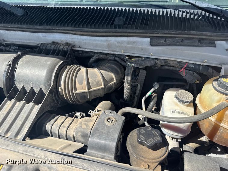 image for item ER2469 2013 Ford E450 shuttle bus