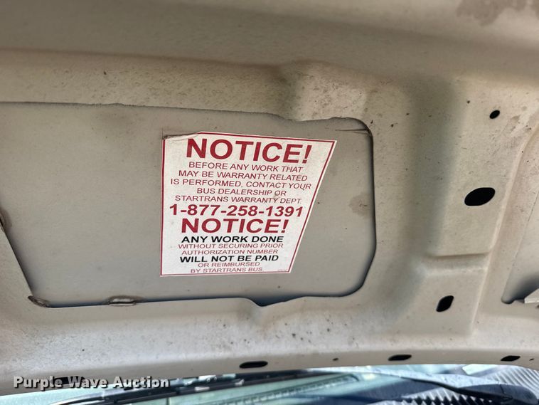 image for item ER2469 2013 Ford E450 shuttle bus