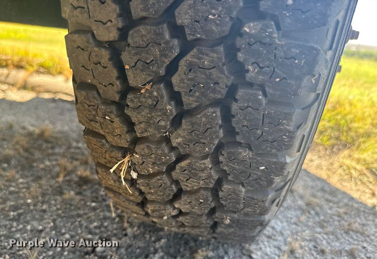 image for item ER2469 2013 Ford E450 shuttle bus