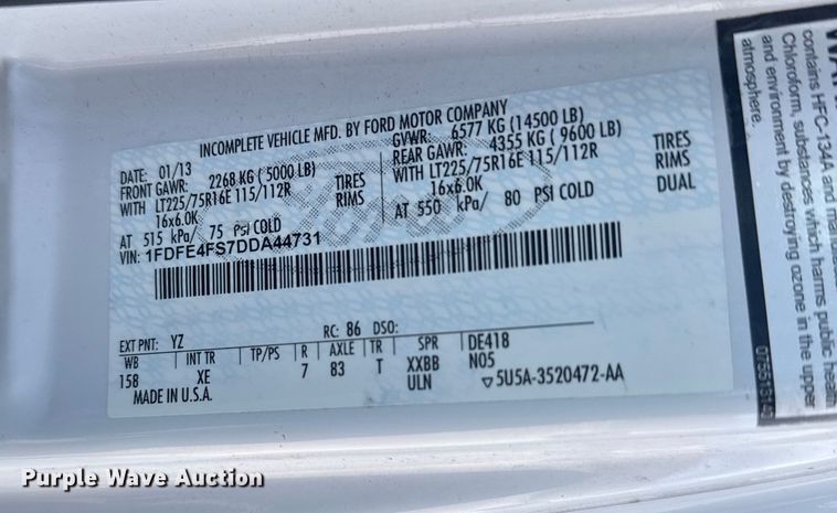 image for item ER2469 2013 Ford E450 shuttle bus