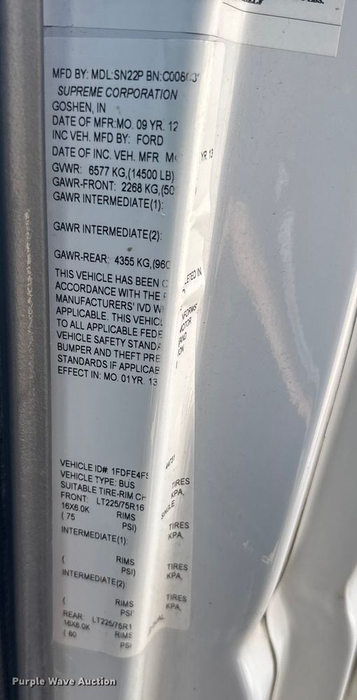 image for item ER2469 2013 Ford E450 shuttle bus