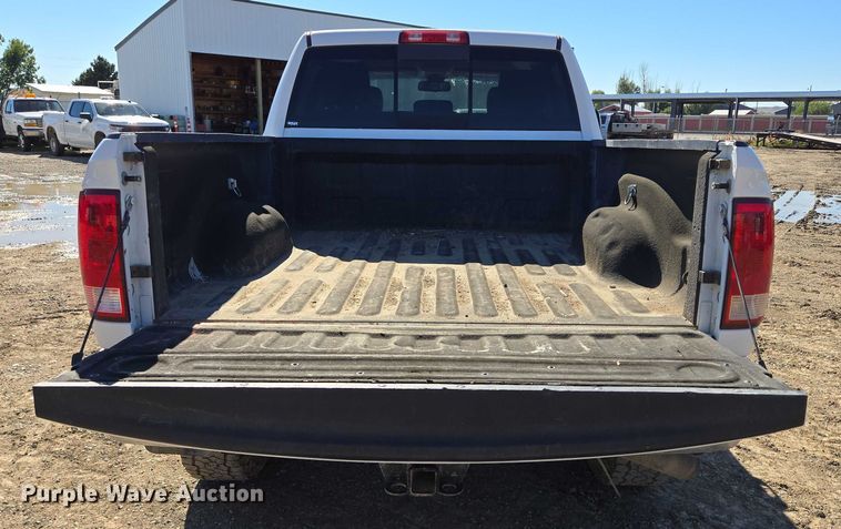 image for item ER5061 2014 RAM 2500 Crew Cab pickup truck