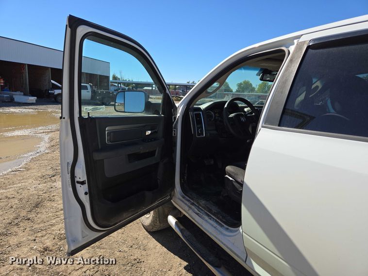 image for item ER5061 2014 RAM 2500 Crew Cab pickup truck