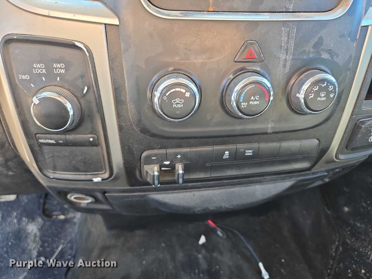 image for item ER5061 2014 RAM 2500 Crew Cab pickup truck