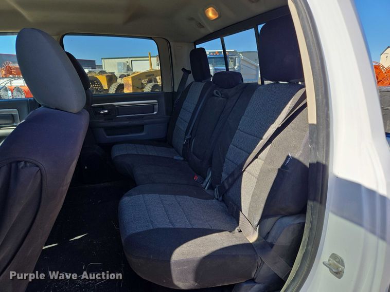 image for item ER5061 2014 RAM 2500 Crew Cab pickup truck