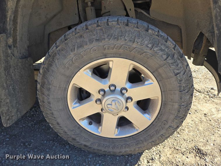 image for item ER5061 2014 RAM 2500 Crew Cab pickup truck