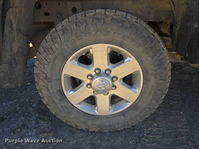 image for item ER5061 2014 RAM 2500 Crew Cab pickup truck