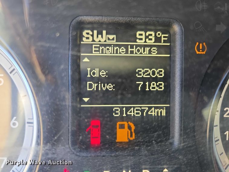 image for item ER5061 2014 RAM 2500 Crew Cab pickup truck