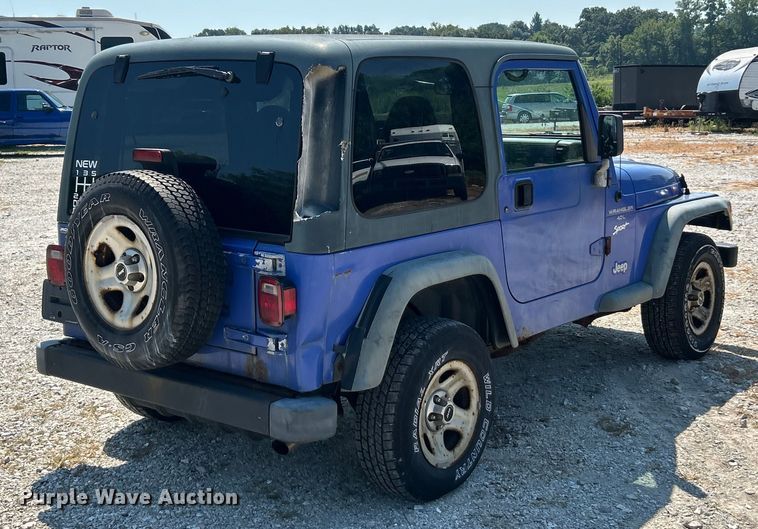 image for item ET3038 1998 Jeep Wrangler Sport SUV