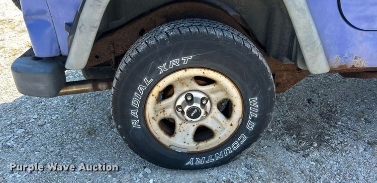 image for item ET3038 1998 Jeep Wrangler Sport SUV