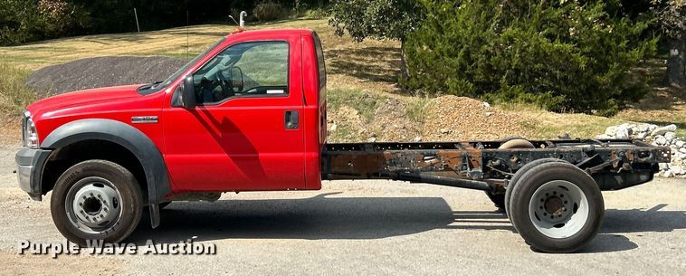 image for item ET3189 2006 Ford F450 XL Super Duty  truck cab and chassis