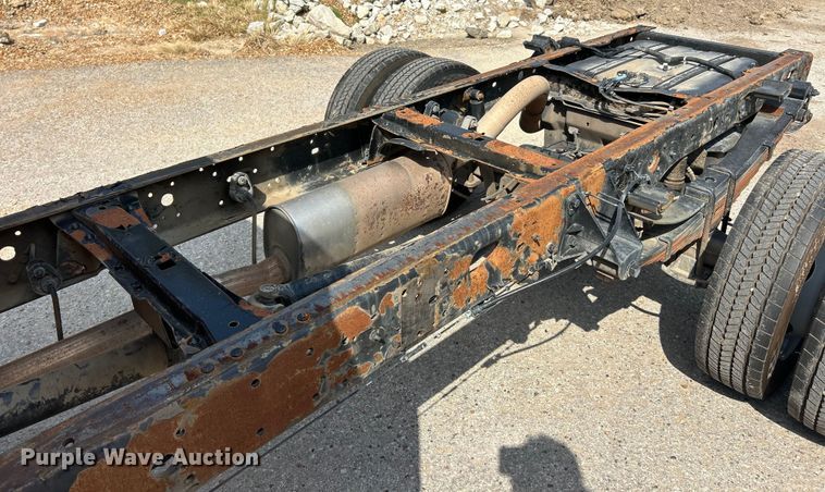 image for item ET3189 2006 Ford F450 XL Super Duty  truck cab and chassis