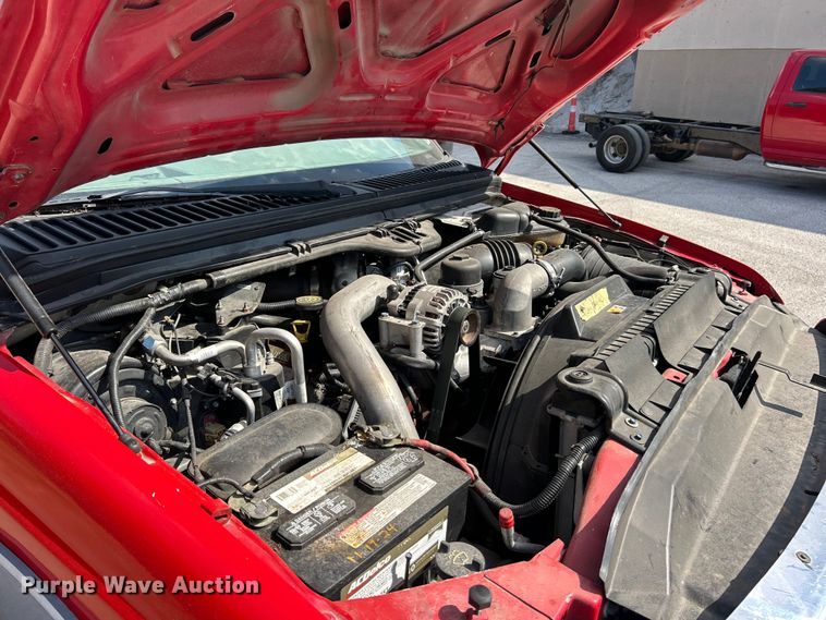 image for item ET3189 2006 Ford F450 XL Super Duty  truck cab and chassis