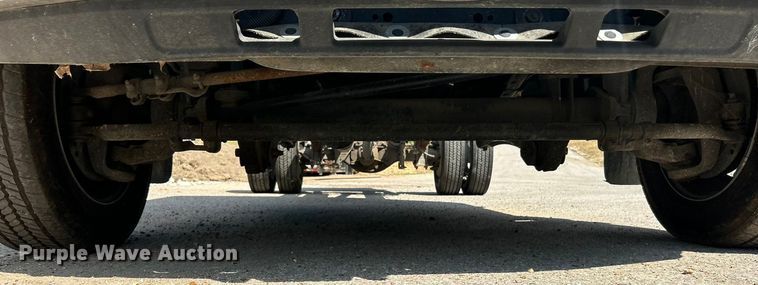 image for item ET3189 2006 Ford F450 XL Super Duty  truck cab and chassis