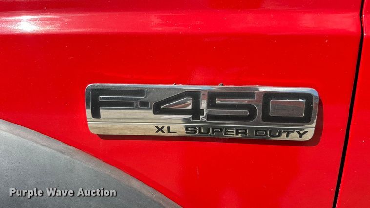 image for item ET3189 2006 Ford F450 XL Super Duty  truck cab and chassis