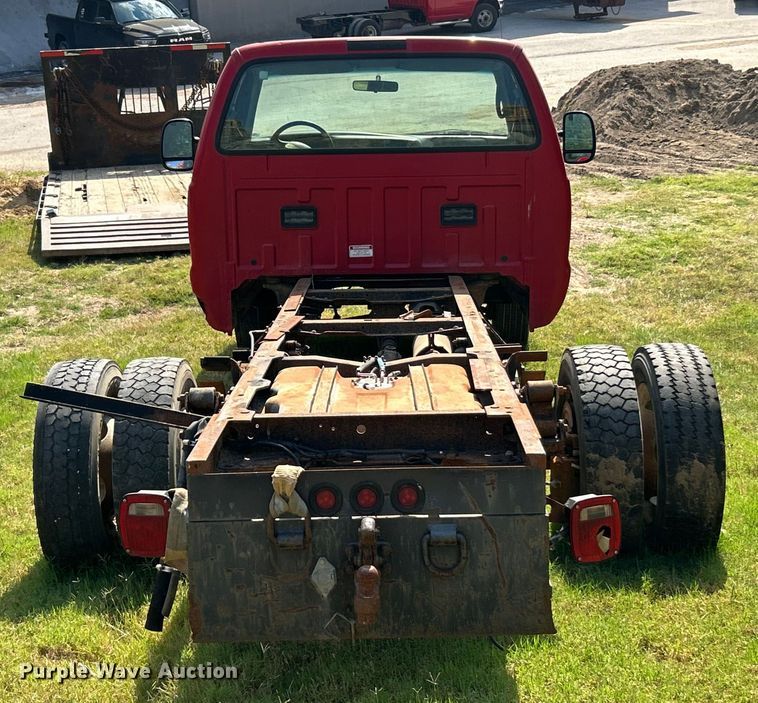 image for item ET3190 2000 Ford F450 Super Duty XL truck cab and chassis